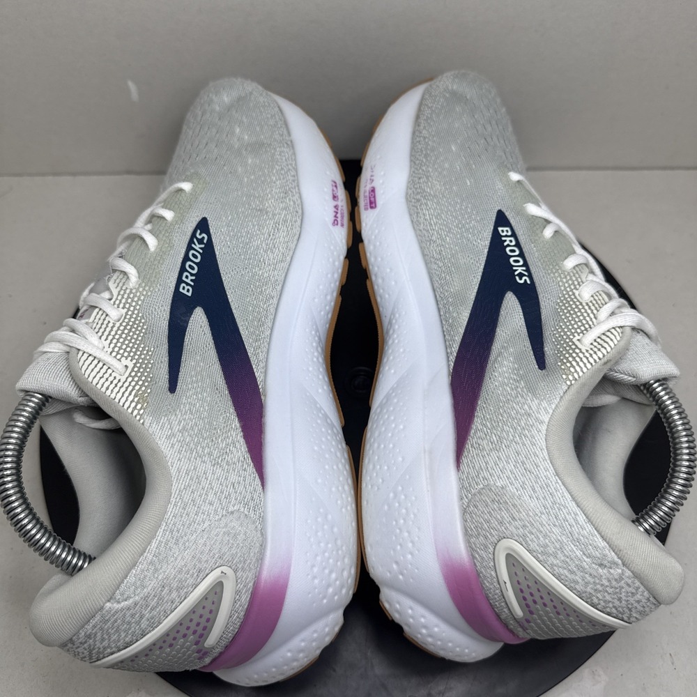 Brooks Ghost 16 White Blue Light Grey Women's Size 10.5 D Running Walking Shoes - Picture 5 of 12